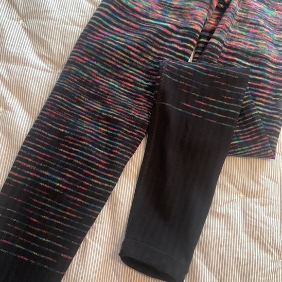 Women’s Nike and UA tights - Picture 5 of 16